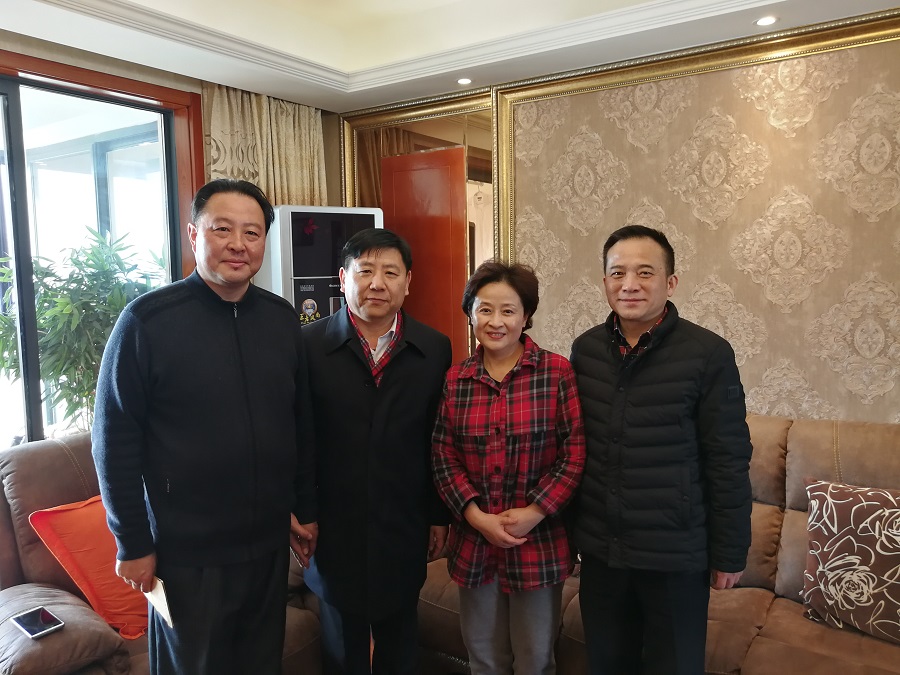 1518339519223786.jpg 5.董事长看望许北雄.jpg